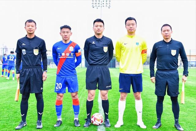 老师夹震蛋被学生控制h在线观看